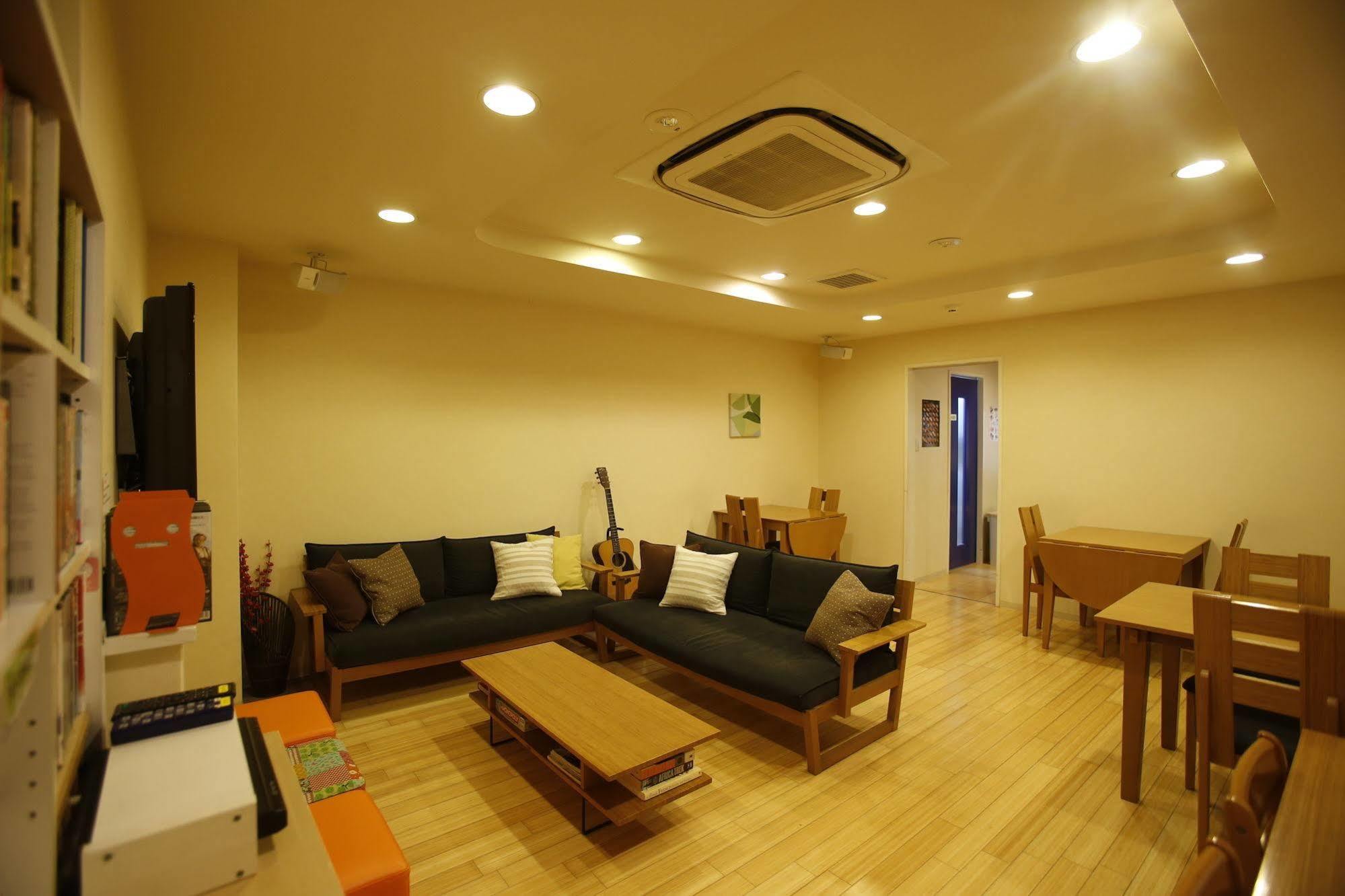 K'S House Hiroshima - Travelers Hostel מראה חיצוני תמונה